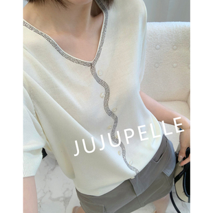 莱赛尔100~烫钻纽扣气质小V领2026春夏新款针织衫百搭女上衣中袖