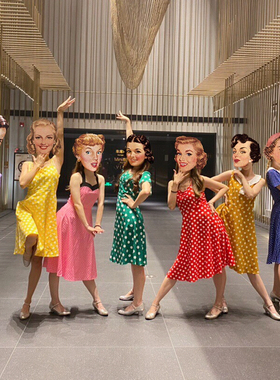 赫本复古港风女神80年代感红波点挂脖酒吧舞蹈表演大摆显瘦连衣裙