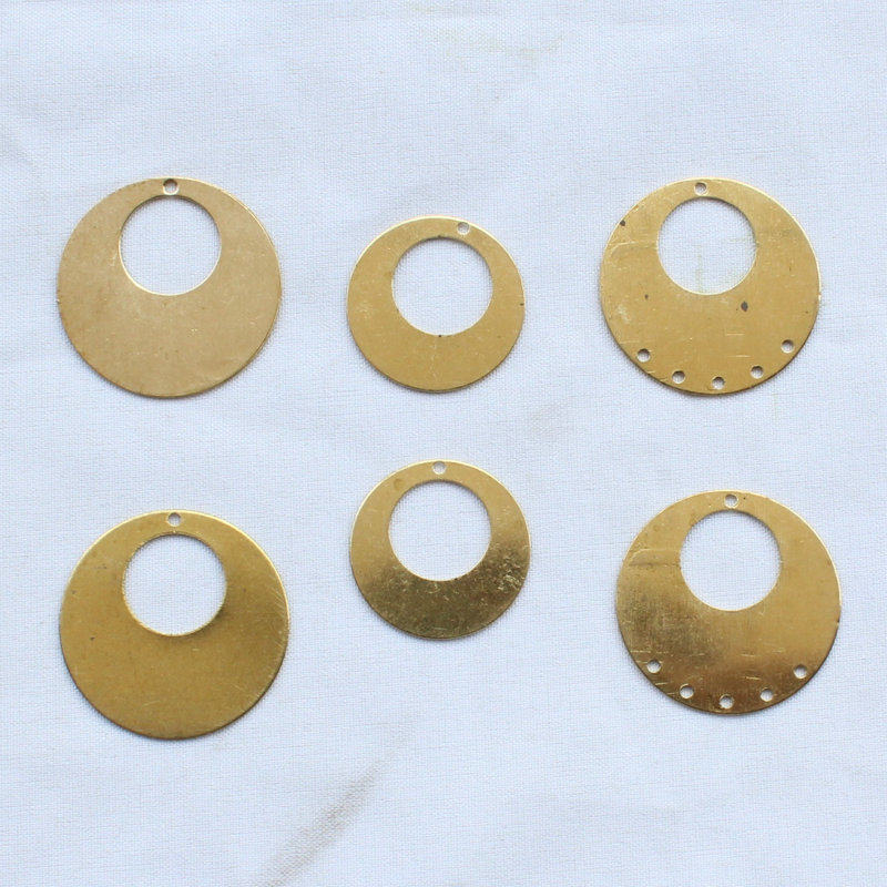 黄铜毛坯 单孔/多孔 18mm/23mm镂空偏心圆片 耳饰流苏diy饰品配件,饰品/流行首饰/时尚饰品新,其他DIY饰品配件,淘宝优惠券,粉丝福利购,淘宝优惠卷