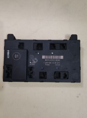 奔驰CLK240 CLK280 CLK300 CLK350车门电脑 W209车门控制模块