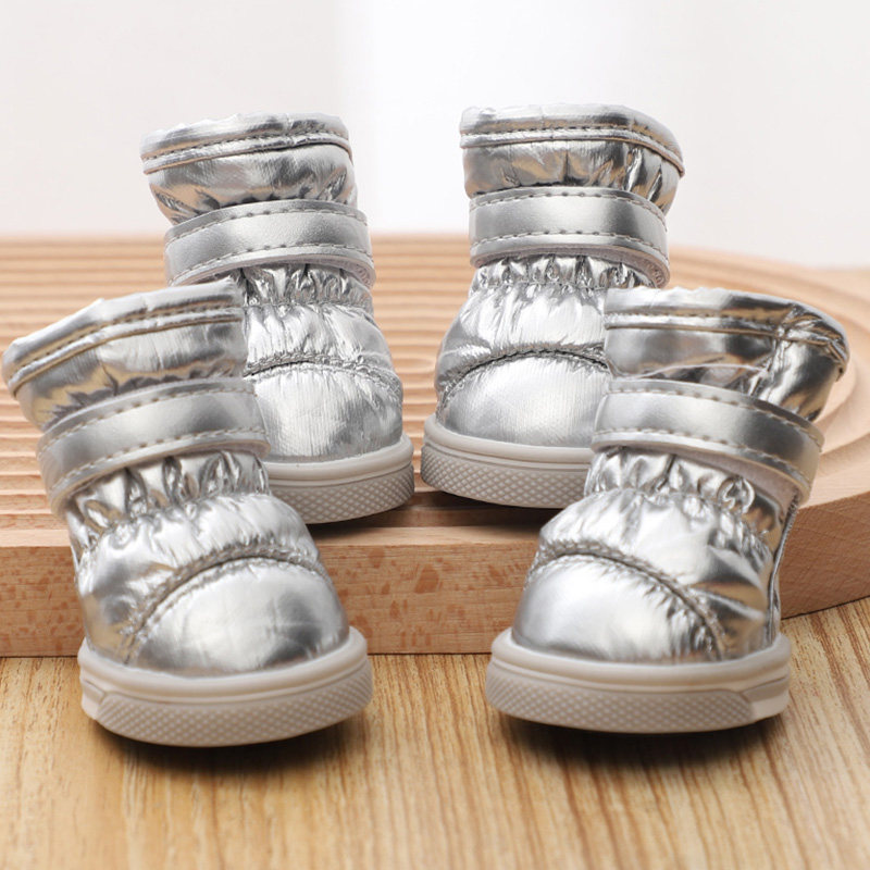 小狗鞋子不易掉泰迪鞋冬天保暖户外遛狗运动鞋亮面防脏宠物狗靴子