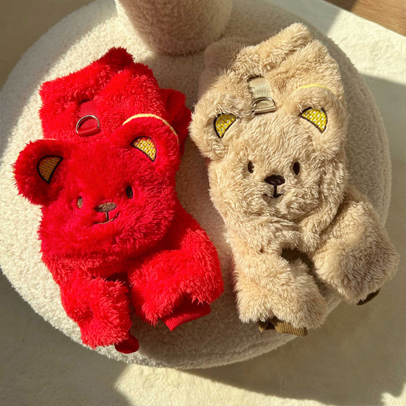 狗狗衣服2025新款冬小型犬外出可牵引保暖宠物冬装加厚防寒四脚衣