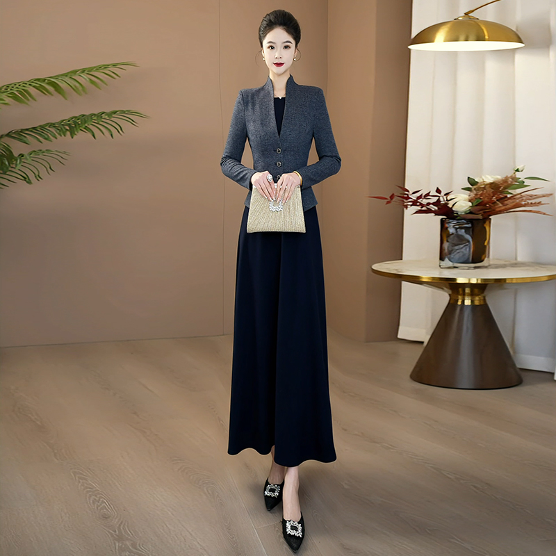 假两件套高端时尚简约大气设计感秋冬连衣裙2025新款大摆长裙237