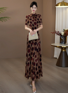 2026夏季新款立领短袖长裙高端气质今年流行收腰波点连衣裙142