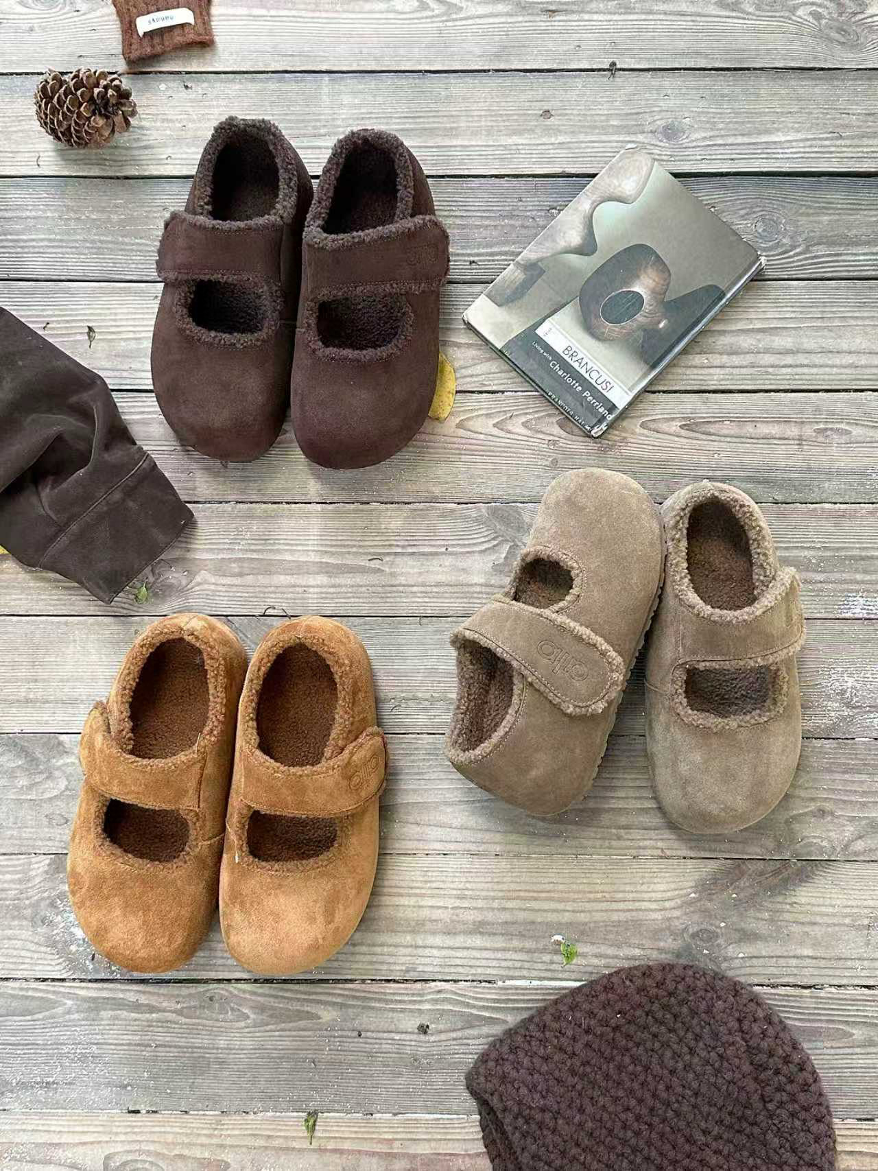 米新款2025冬款真皮羊羔毛一字扣玛丽珍勃肯鞋豆豆鞋平底保暖女鞋