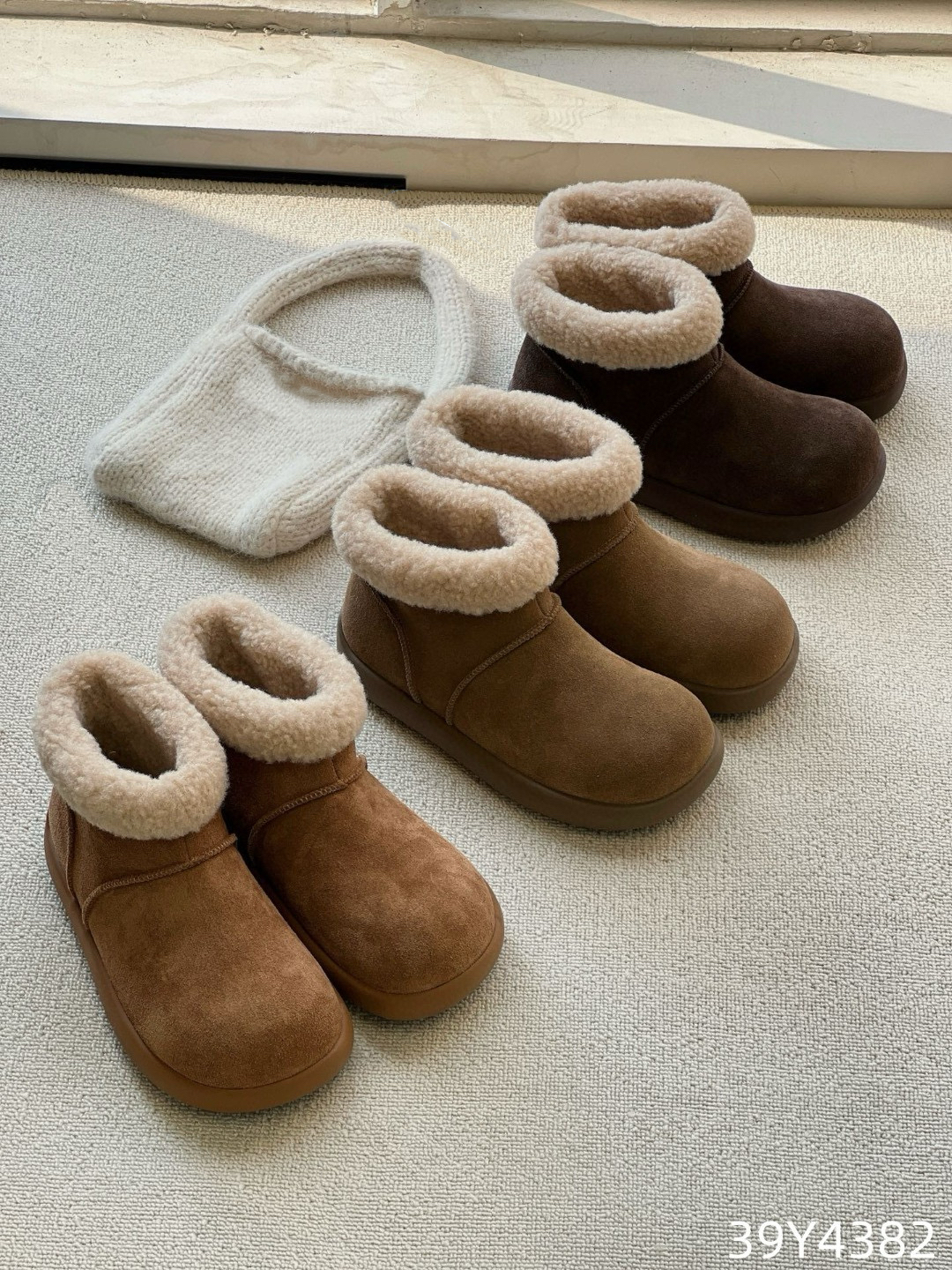 欧洲站2025冬款厚底真皮保暖雪地靴加厚绒短筒舒适百搭女靴子4382