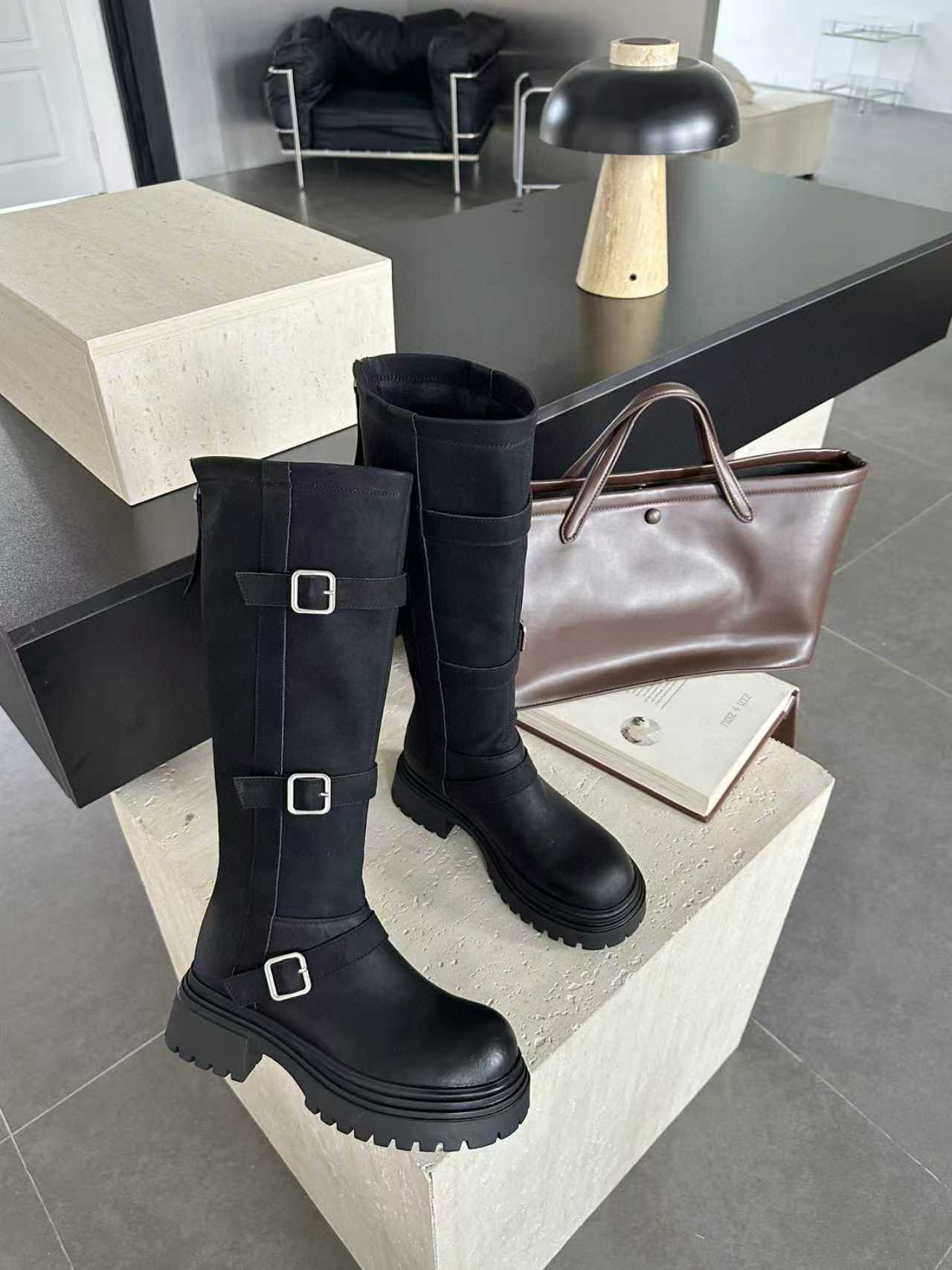 米新款2025秋英伦风皮带扣骑士靴机车靴高筒瘦瘦马丁靴舒适长靴子