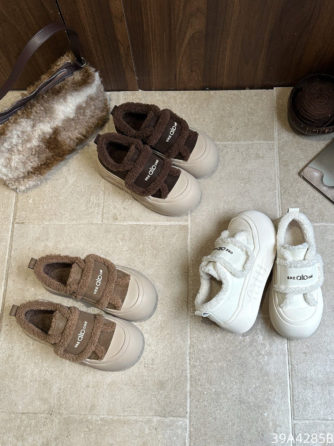 欧洲站2025秋冬加绒松糕厚底丑萌大头面包鞋时尚保暖女板鞋潮4285