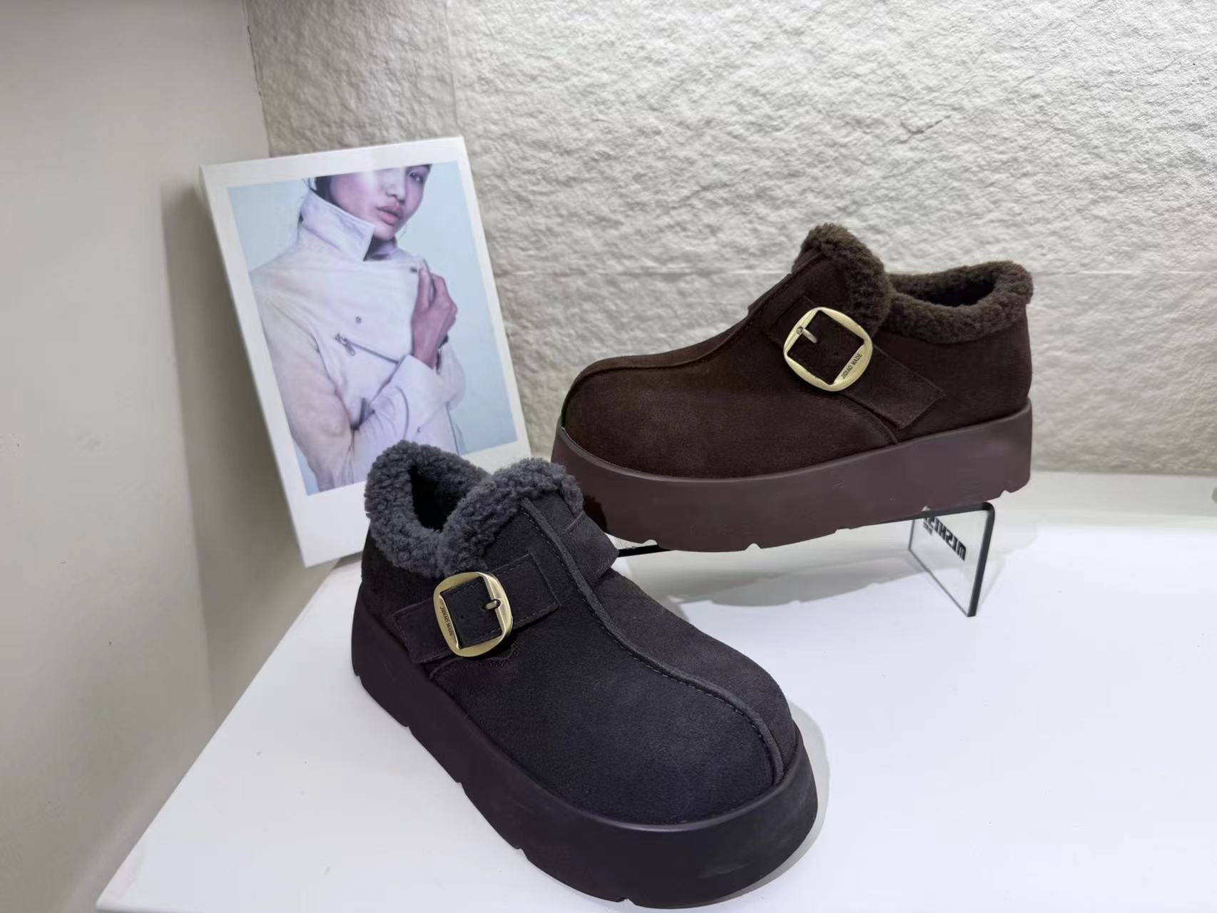 米新款2025冬款真皮厚底加绒勃肯鞋豆豆鞋时尚休闲保暖雪地靴女鞋