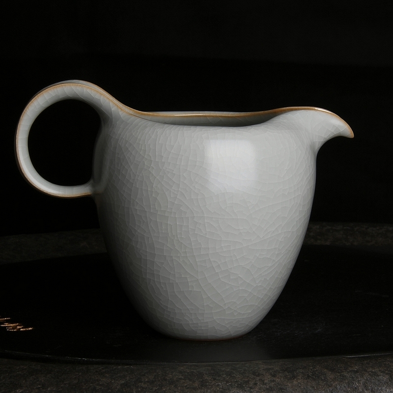 台湾柏采汝窑茶海冬青釉月白 柏采窑 IR-120E 汝瓷开片鹰嘴公道杯