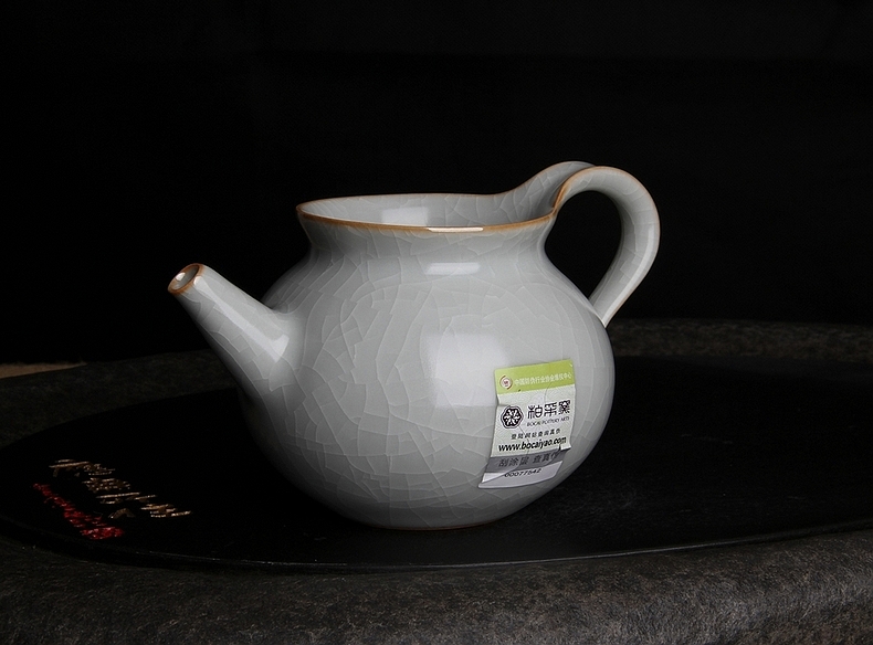 台湾柏采汝窑茶海冬青釉月白 柏采窑 IR-126E汝瓷开片 问泉公道杯