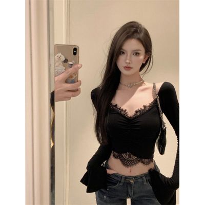 300斤大码黑色V领蕾丝拼接喇叭袖T恤女早秋胖mm辣妹纯欲修身上衣