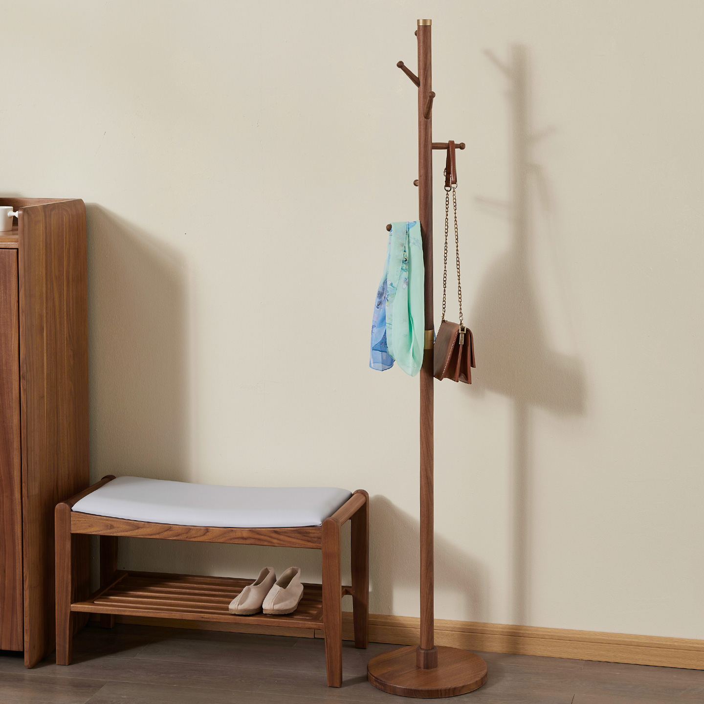 凯的家具黑胡桃木简约落地衣帽架