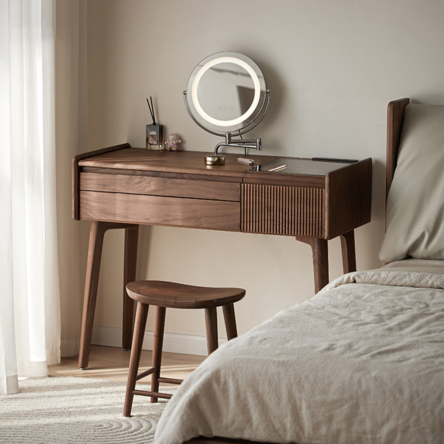 凯的品牌工厂店高端私人定制家具