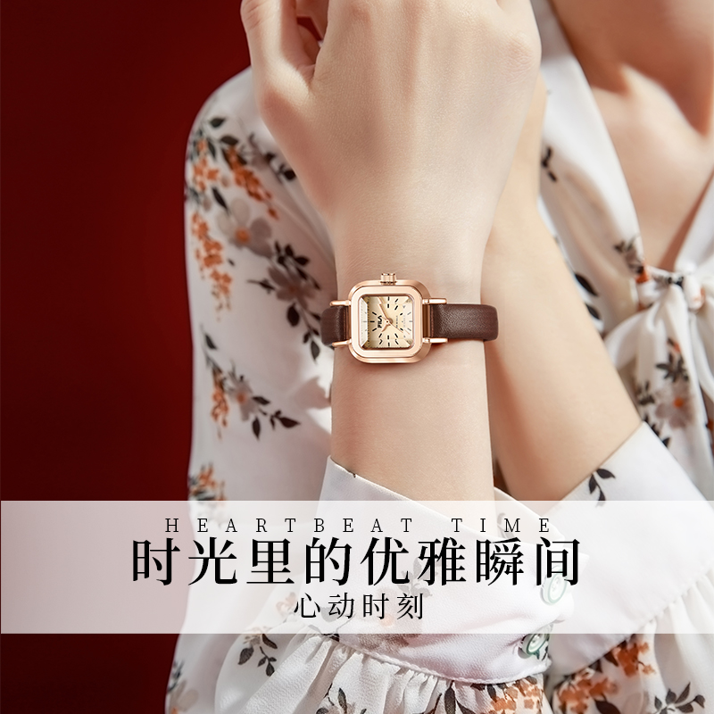 FILA斐乐皮质表带女士手表轻奢小众小圆盘送女生礼物腕表6778P