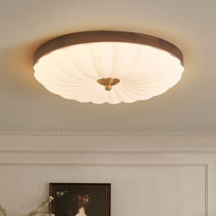 法式 中古胡桃木色卧室吸顶灯现代高级感奶油风设计师房间主卧灯