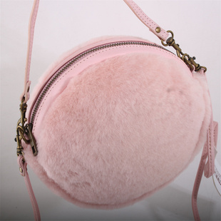 清仓 羊皮毛一体单肩斜挎包ins淑女风甜美百搭迷你小圆包B70 时尚