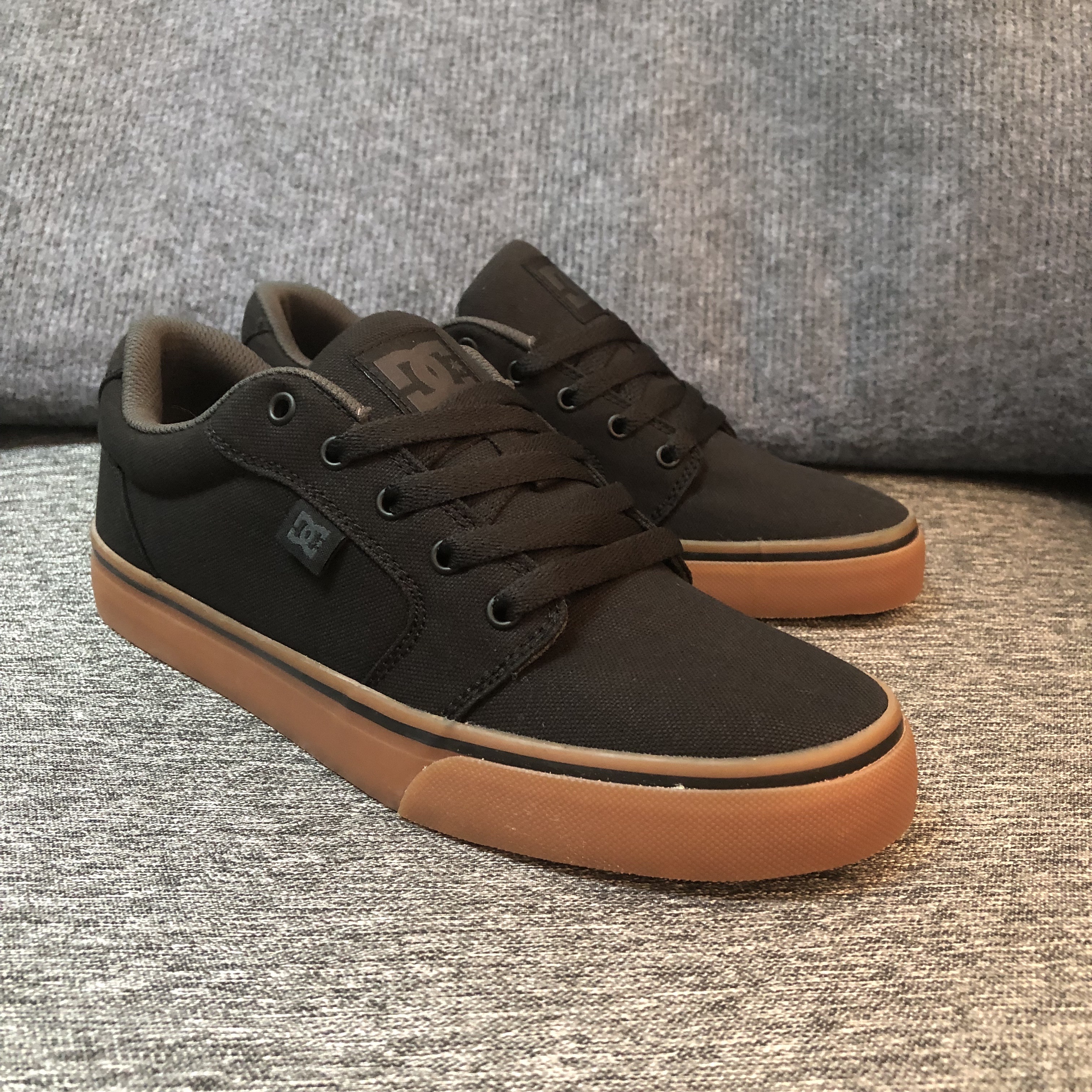 外贸大码lakai滑板鞋低帮帆布鞋防滑减震休闲鞋运动鞋滑板鞋