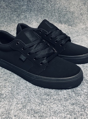 DVS滑板鞋黑武士磨砂皮防滑耐磨3E滑板鞋lakai板鞋硫化板鞋