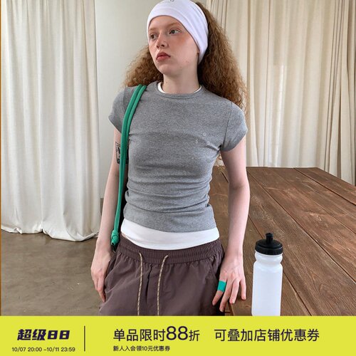 修身显瘦短袖T恤弹力透气运动