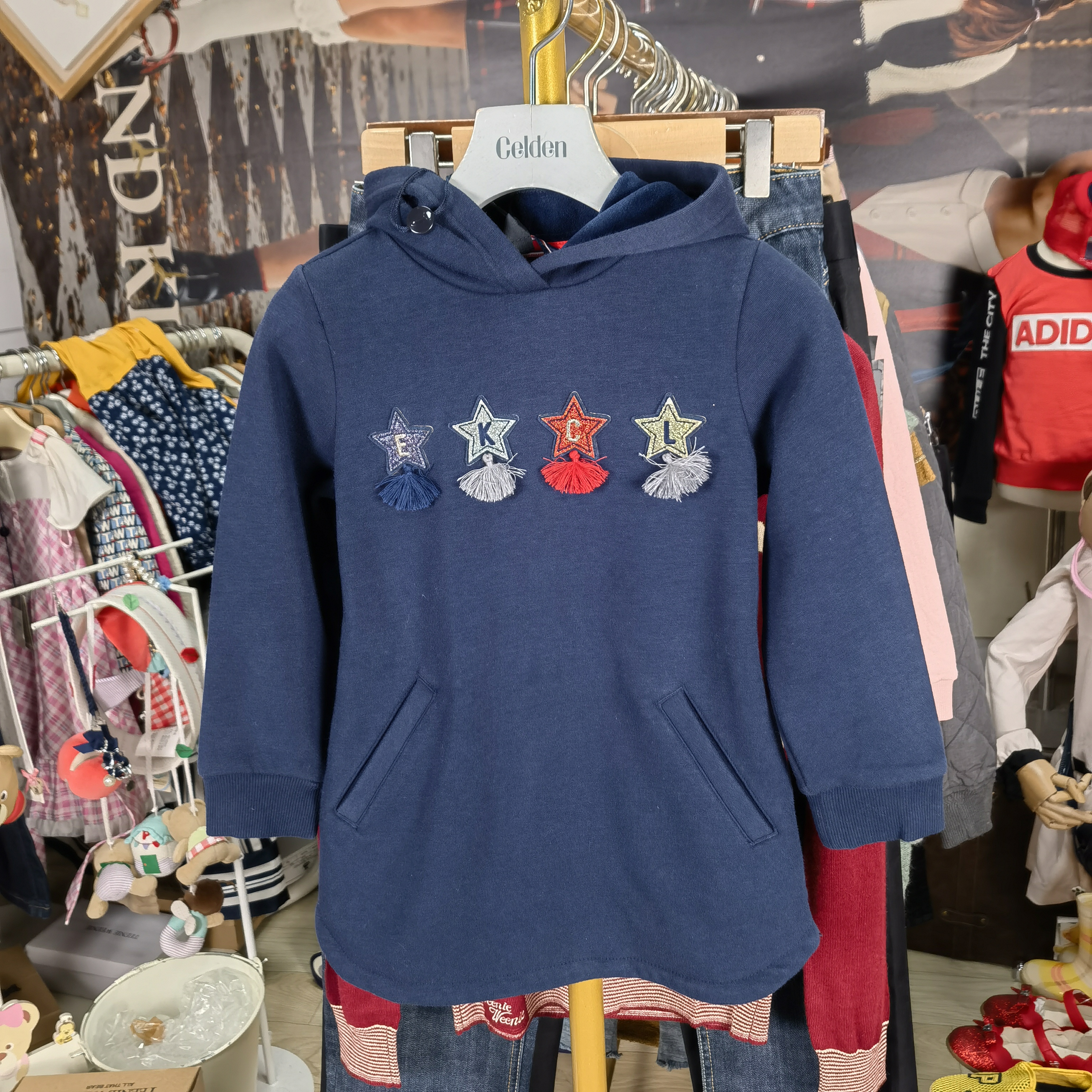 elandkids/依恋童装 女童秋冬款 内里金丝绒 连帽中长款 卫衣