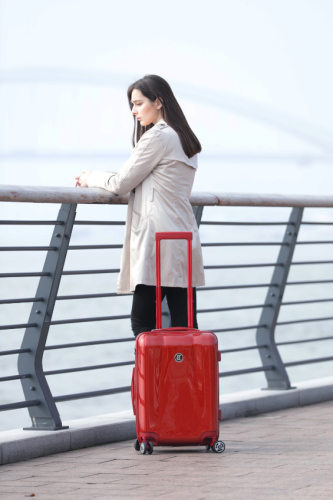 宾利行李箱价格 宾利行李箱图片 星期三