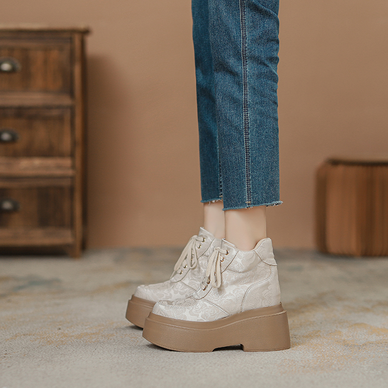 啄圣内增高马丁靴女国风厚底短靴