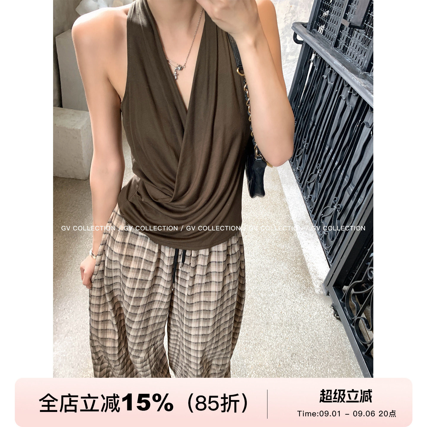挂脖交叉轻柔松弛感削肩背心图片