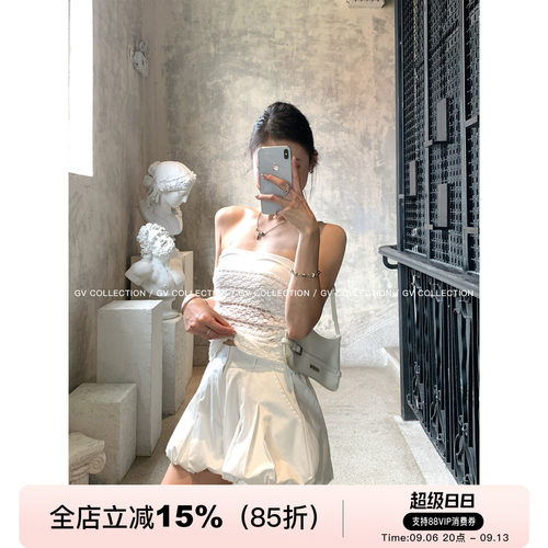 短款双纽扣俏皮感层层花苞裤