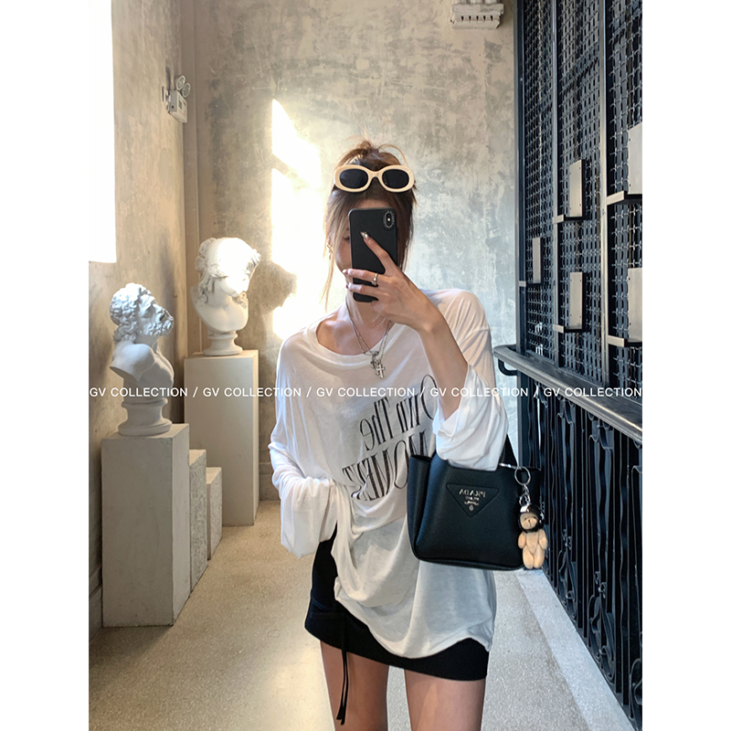 GV大白哥 慵懒初夏 天丝微透字母印花防晒上衣宽松舒适感休闲T女