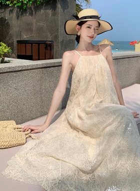 温柔度假风蕾丝吊带连衣裙女夏无袖挂脖仙女长裙