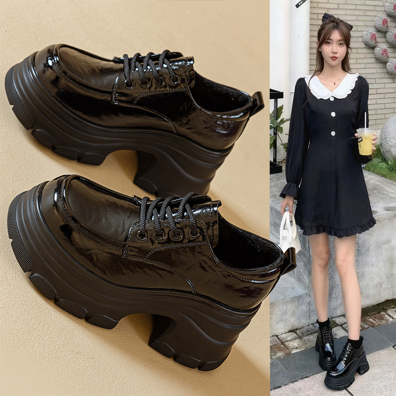 漆皮厚底加绒显瘦英伦风小皮鞋冬