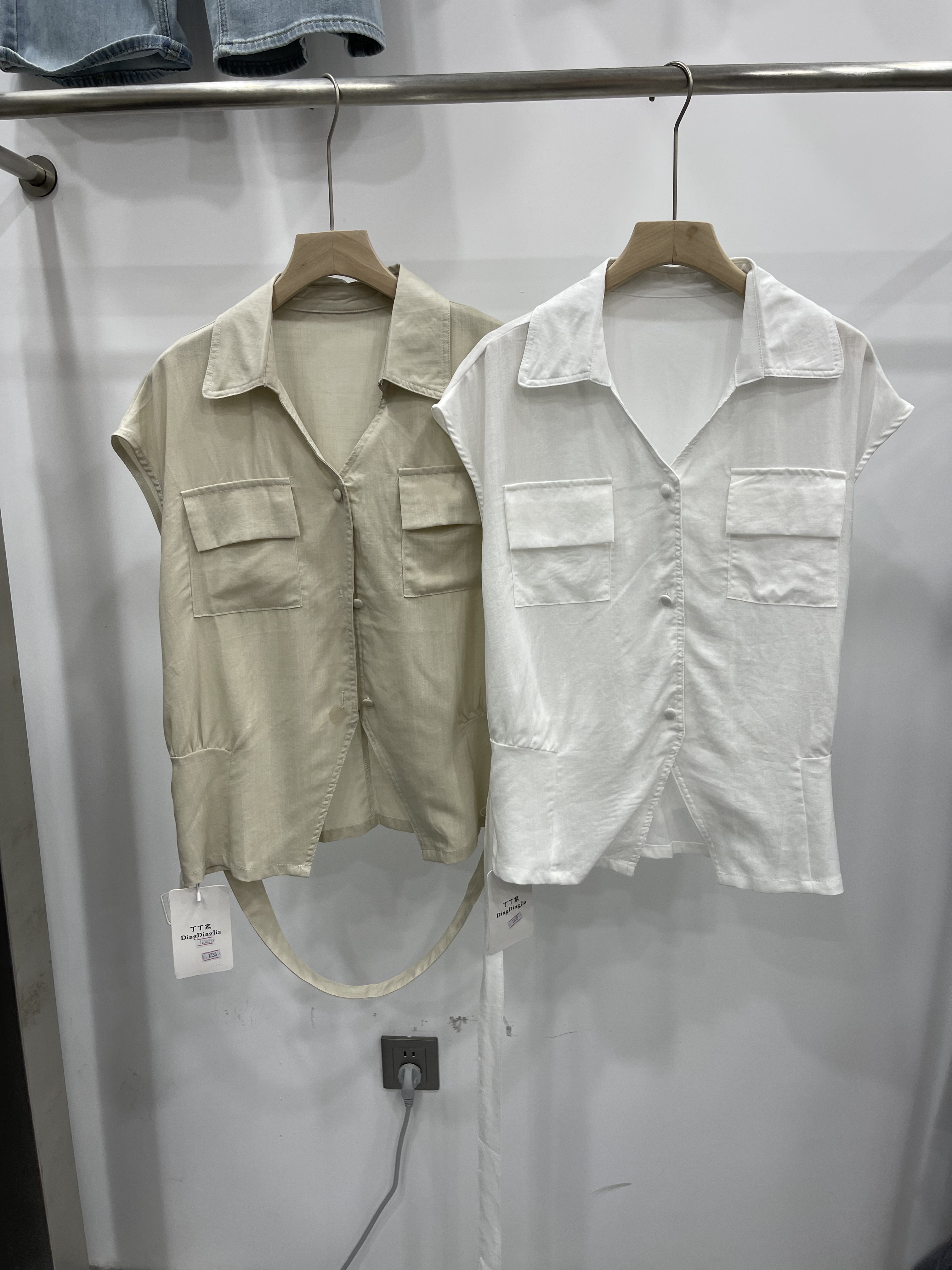 2026新韩版宽松休闲百搭女上衣潮翻领无袖衬衫女潮收腰显瘦上衣