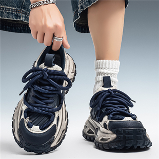 男鞋2026新款今年流行爆款超火夏透气网面学生百搭厚底增高老爹鞋