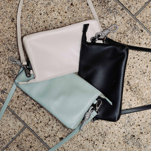 CLUTCH LEATHER MINI 环保仿皮革迷你斜挎包 SHOULDER TECH