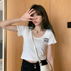 實價實拍~學院風勳章減齡短款圓領T恤 三色入