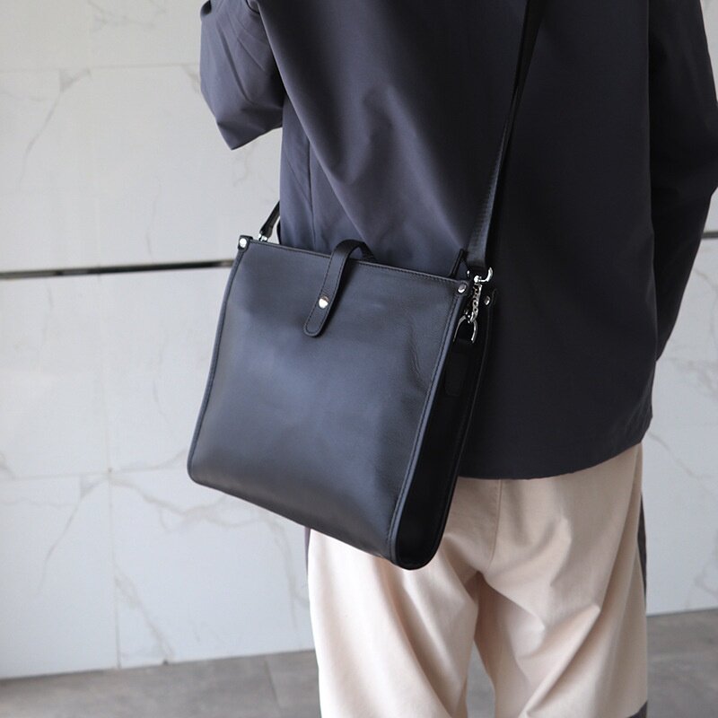 旅行通勤广州厂家定制定做贴牌生产真皮男包斜挎单肩包横款商务