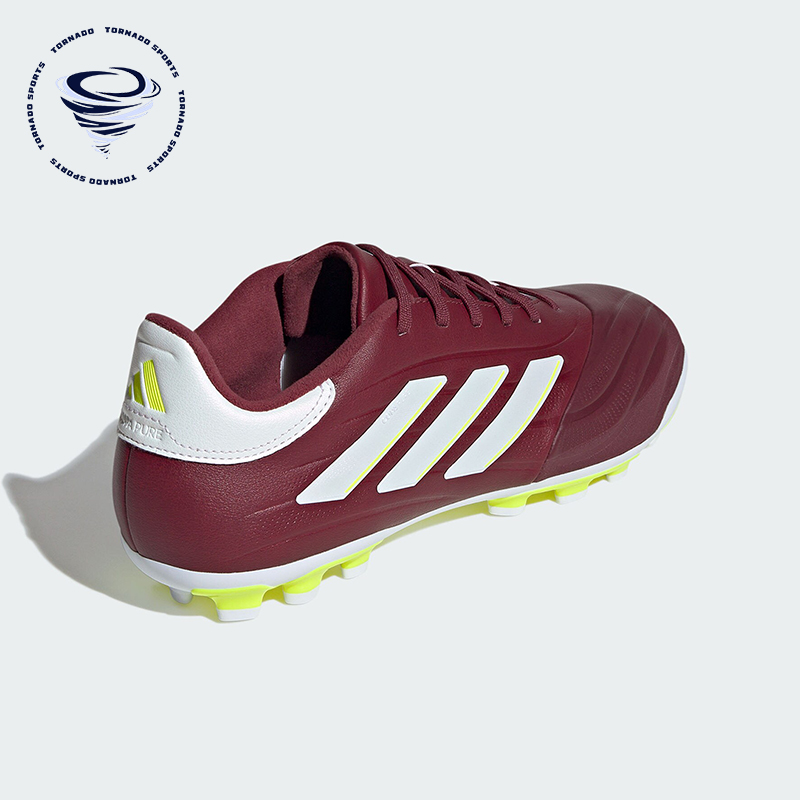 阿迪达斯男女低帮运动足球鞋