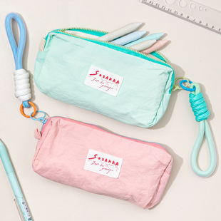 韩系笔袋女高颜值小号便携化妆包初高中学生马卡龙文具铅笔收纳袋