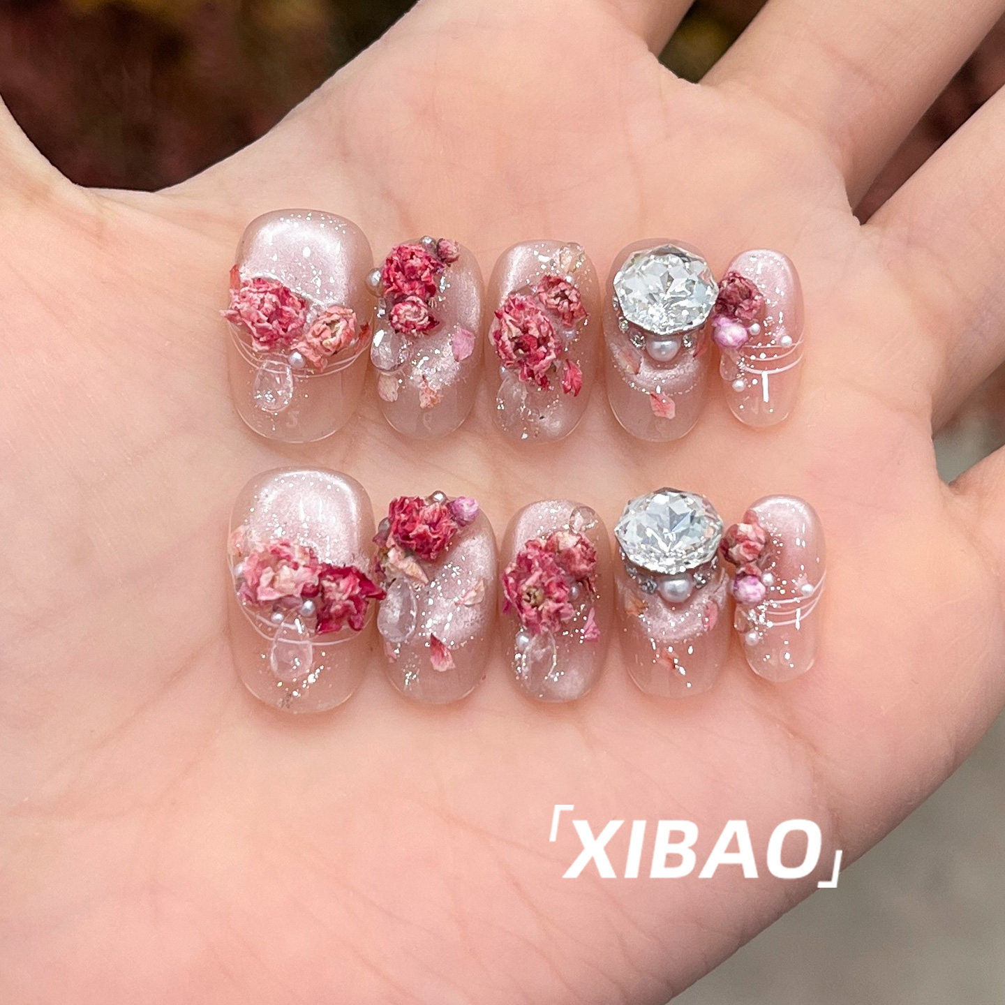 纯手工不掉钻高颜值新娘穿戴甲图片