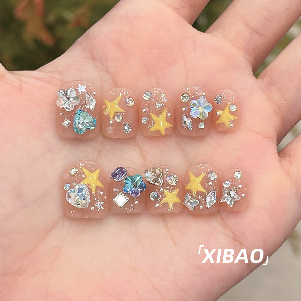 精致手工穿戴甲短款高级感裸色闪钻指甲贴片2025新款显白穿戴美甲