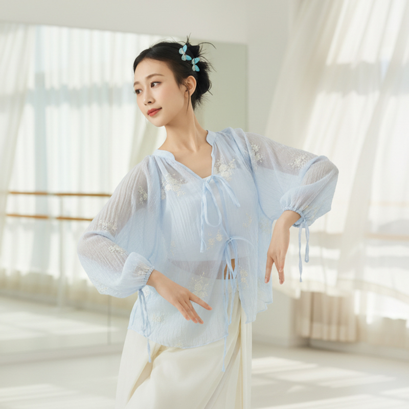 天丝混纺绣花现代舞上衣