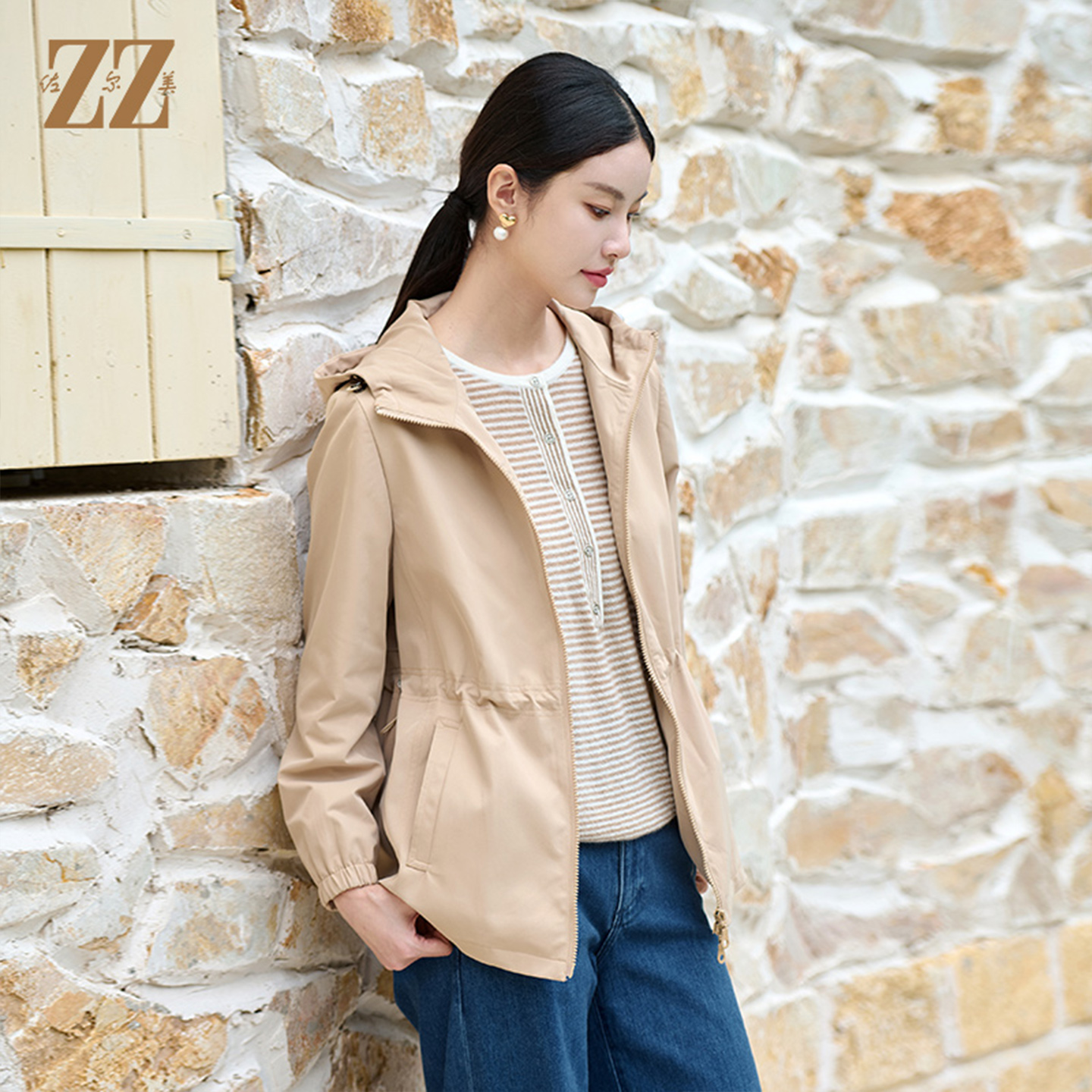 百搭户外风复古工装抽绳连帽外套