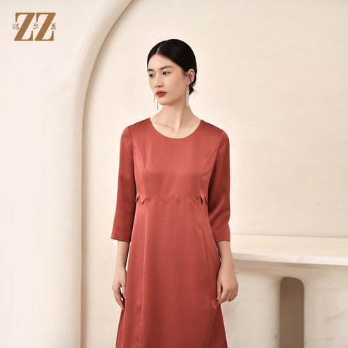 佐尔美缎面光泽高定面料连衣裙