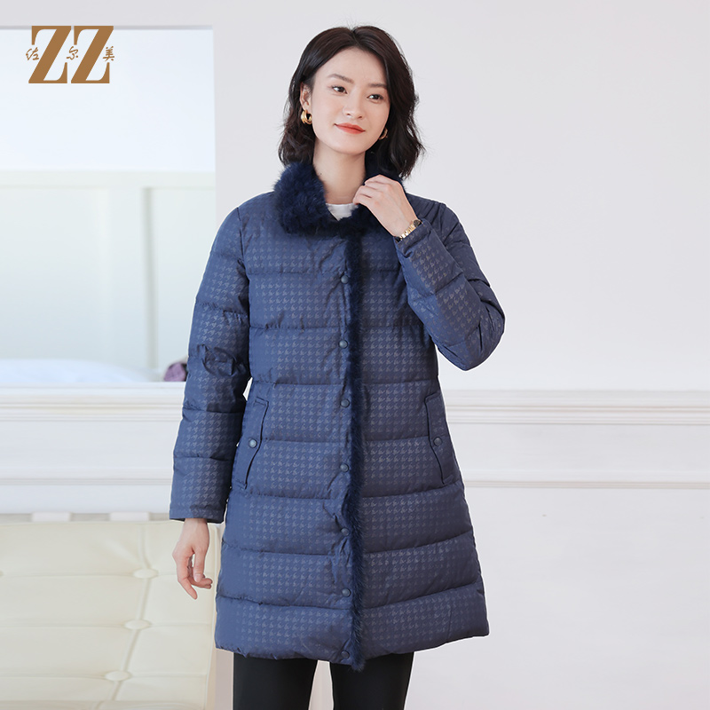 经典简约貂毛领羽绒服外套