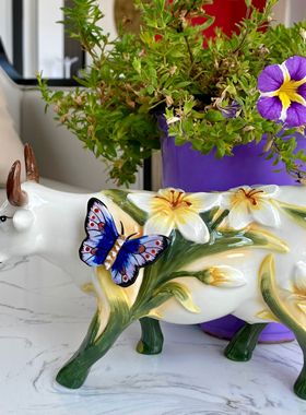 方亚美式风陶瓷生日摆件