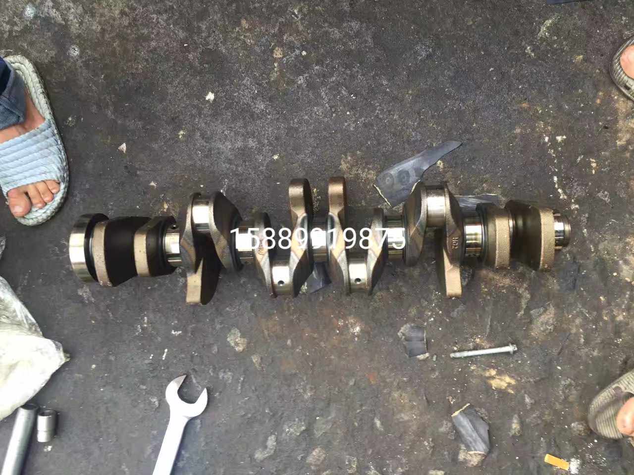 宝马n20n46n52n54n55发动机曲轴x1x3x5x6520525530320325318曲轴