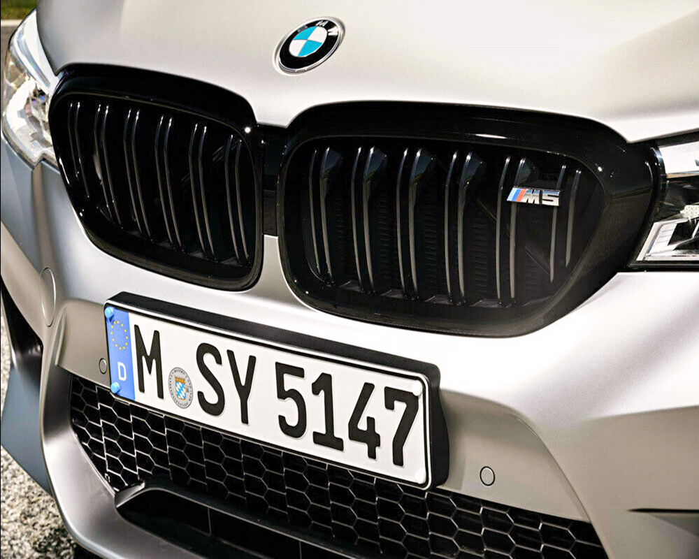 bmw高亮黑侧腮叶子板一套中网