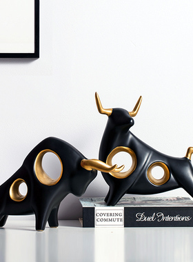 北欧创意家居现代客厅玄关办公室办公桌书柜电视酒柜装饰品牛摆设