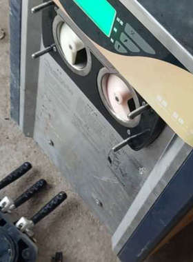 议价-广绅BJ218S商用冰淇淋机，双缸立式，产量21-26L/h